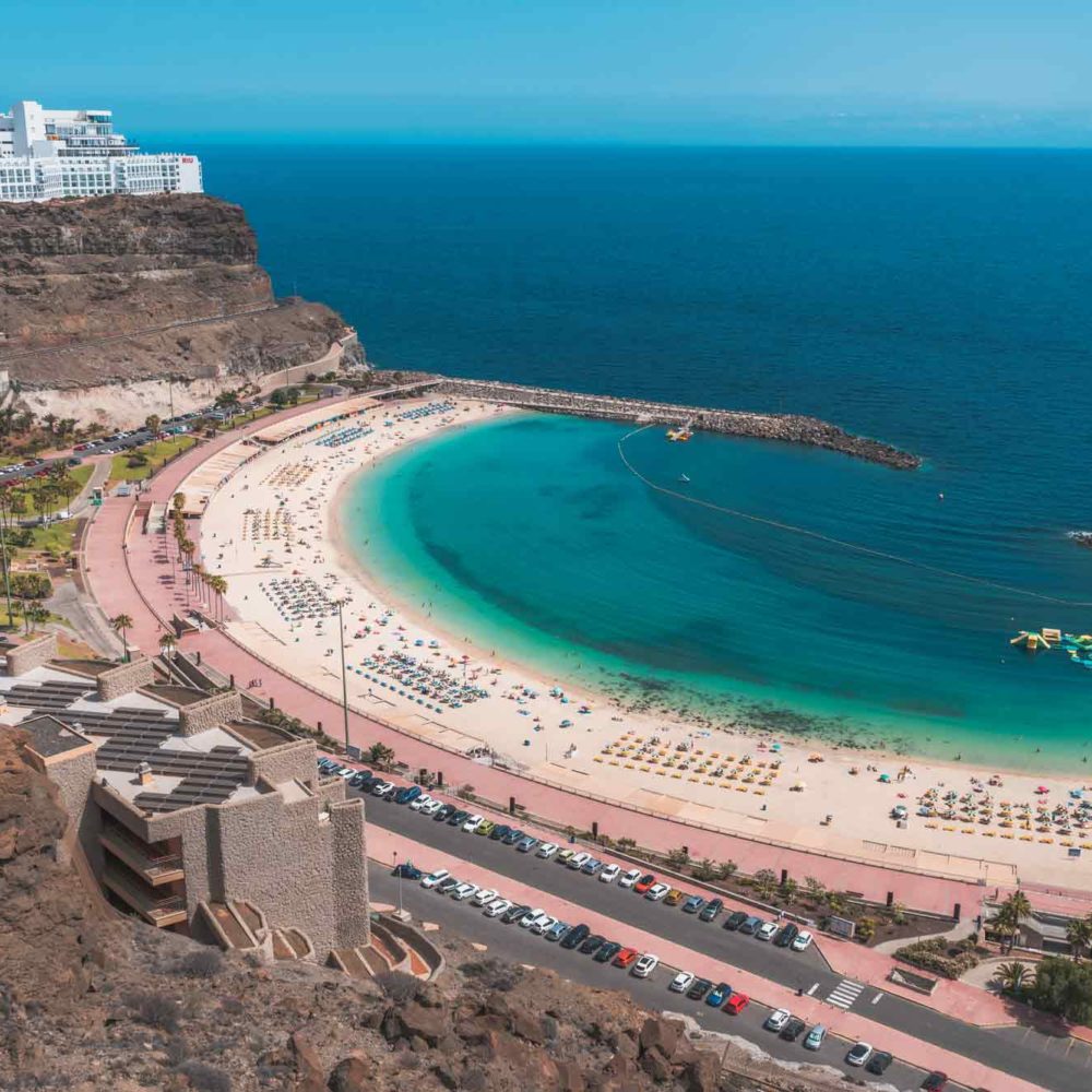 SERVICES GRANCANARIA aide les francophones en difficultés