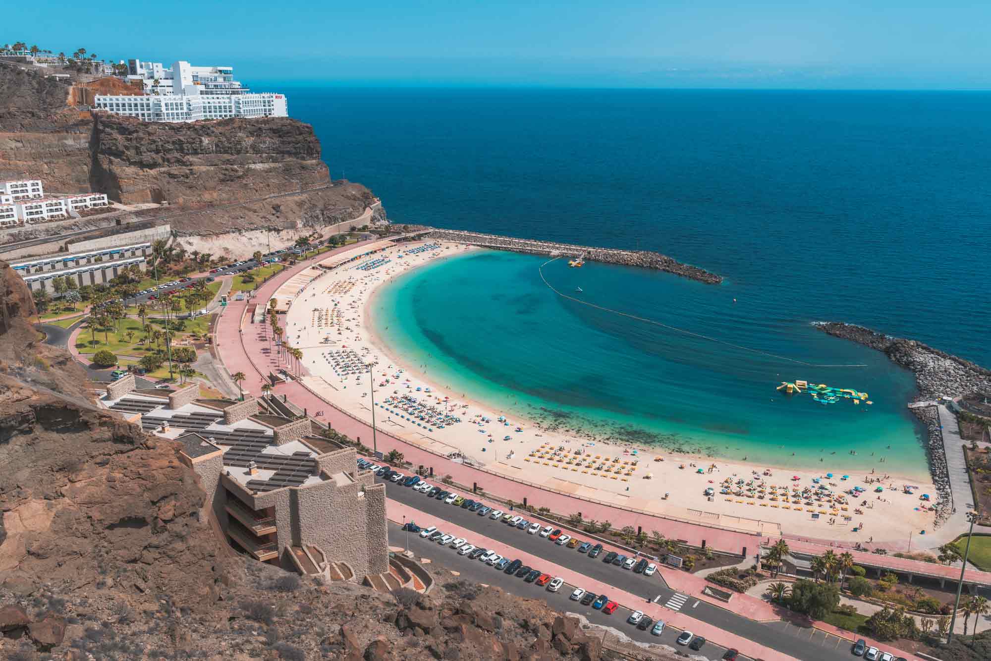 SERVICES GRANCANARIA aide les francophones en difficultés